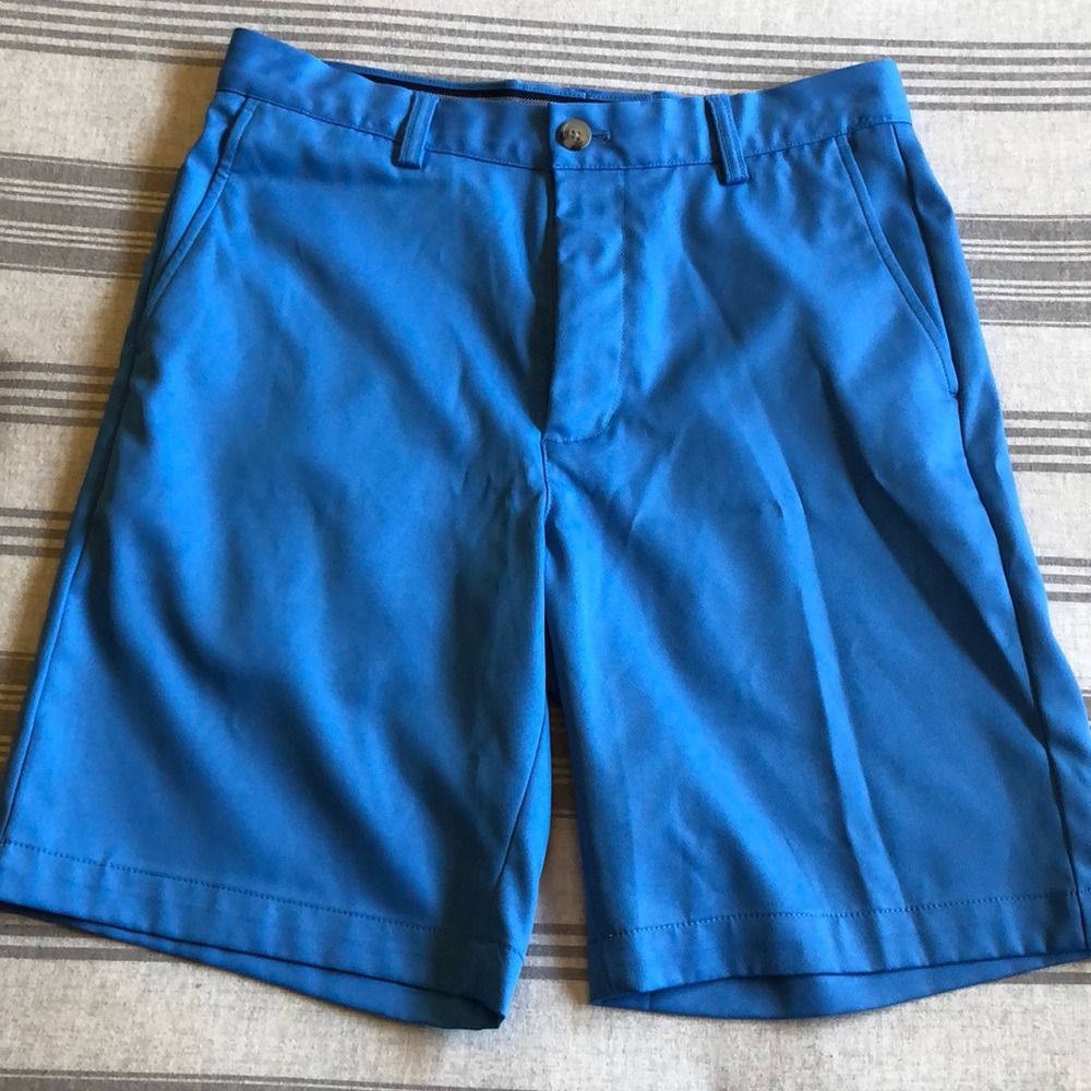 Vineyard Vines shorts